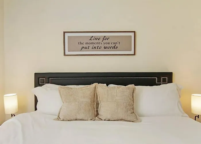Cozy & Inviting 2br - Sunnyside 3f Chicago