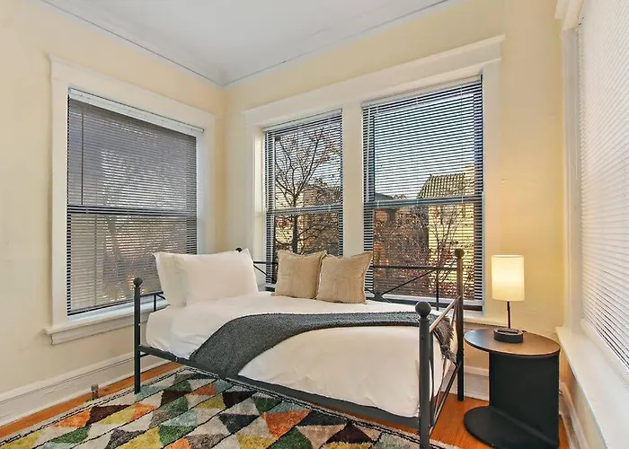 Cozy & Inviting 2br - Sunnyside 3f Apartamento